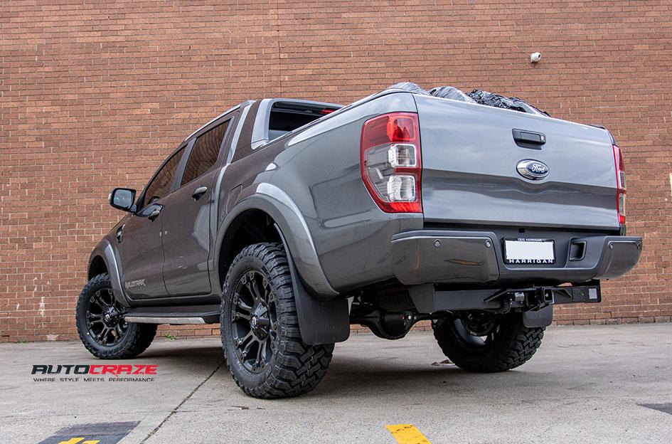 FORD-RANGER-VAPOR-BLACK-MACHINED-WITH-DARK-TINT